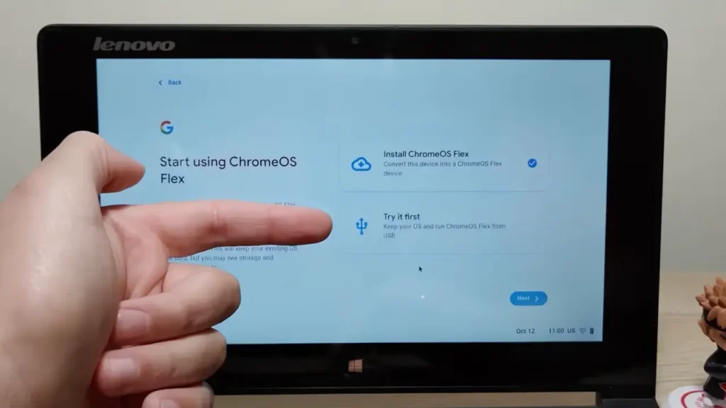 Chrome OS Flex installation screen with Try It First option