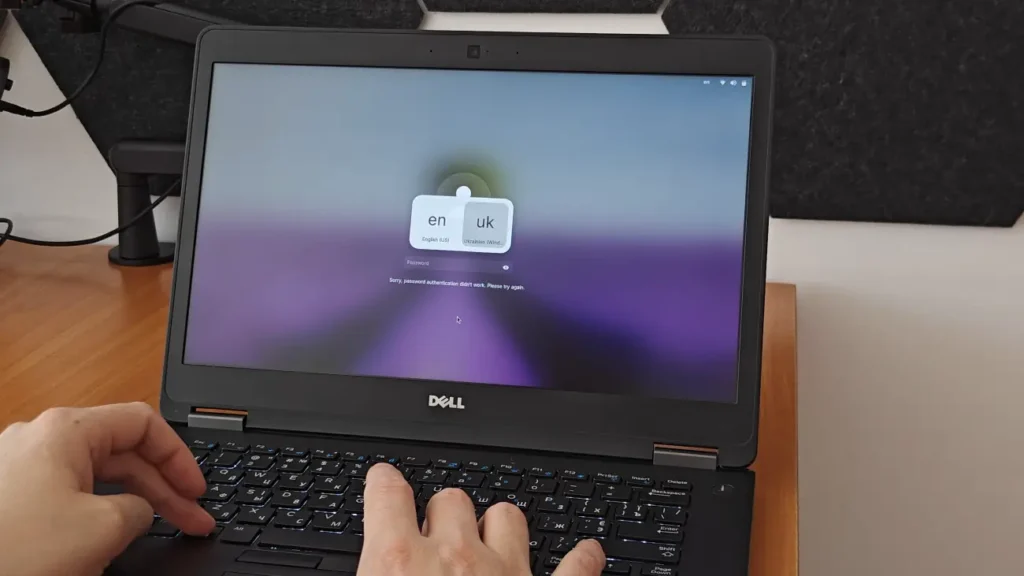 Switching between English and Ukrainian keyboard layouts in Zorin OS